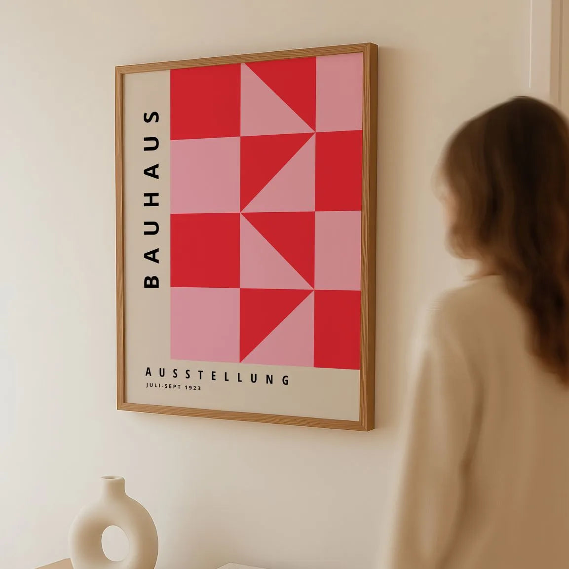 Bauhaus Triangoli Rosso Rosa Poster